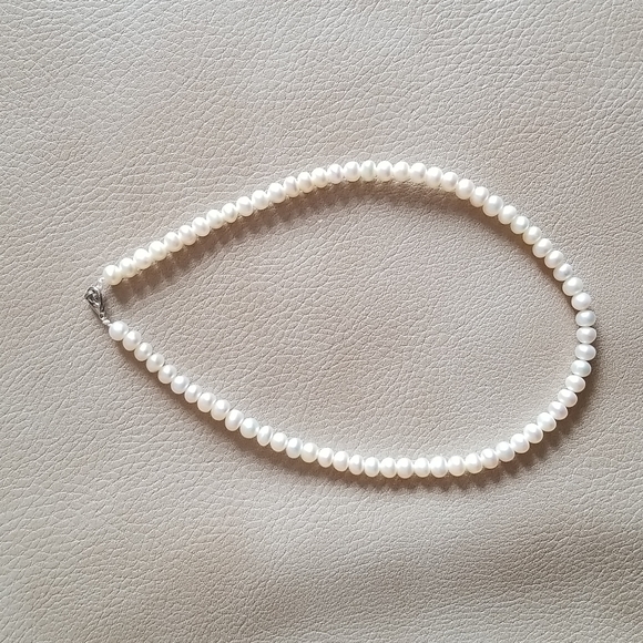 Vintage Jewelry - Vintage pearl necklace